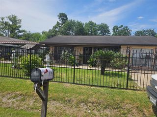1716 Maiden Lane, Richmond, TX 77469