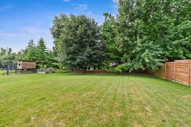 1951 JACOBSEN ROAD, Neenah, WI 54956