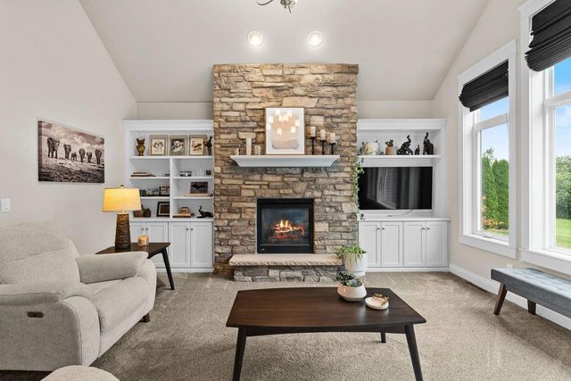 1951 JACOBSEN ROAD, Neenah, WI 54956