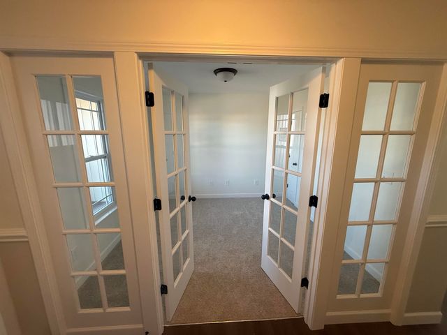 567 Adventure Isla Way, Campobello, SC 29322