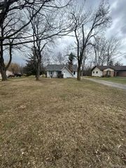 28010 Rollcrest Road, Farmington Hills, MI 48334