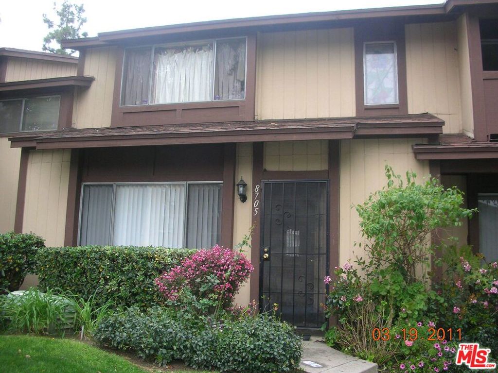 8735 Cedros Avenue 3, Panorama City, CA 91402