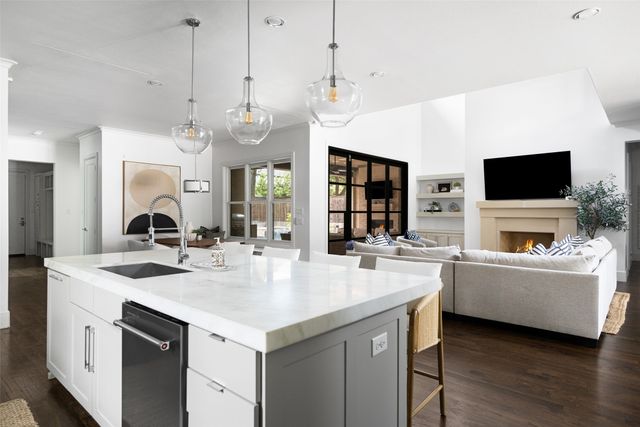 6615 Northwood Road, Dallas, TX 75225