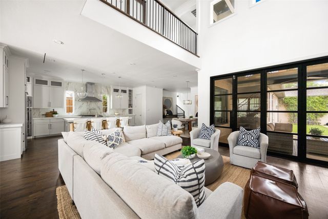 6615 Northwood Road, Dallas, TX 75225