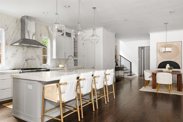6615 Northwood Road, Dallas, TX 75225