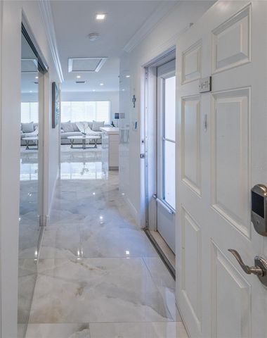 1900 BENJAMIN FRANKLIN DRIVE V11, Sarasota, FL 34236