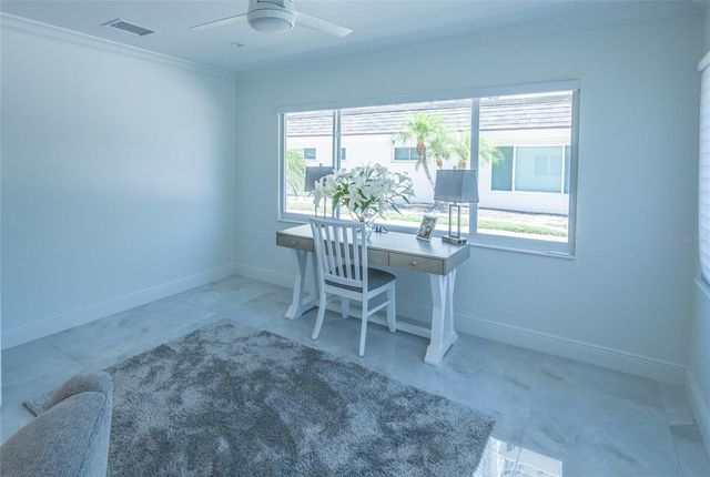 1900 BENJAMIN FRANKLIN DRIVE V11, Sarasota, FL 34236