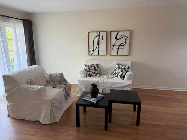 120 W Oakbrook Drive, Ann Arbor, MI 48103