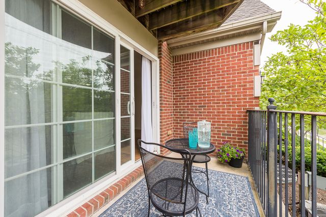 120 W Oakbrook Drive, Ann Arbor, MI 48103