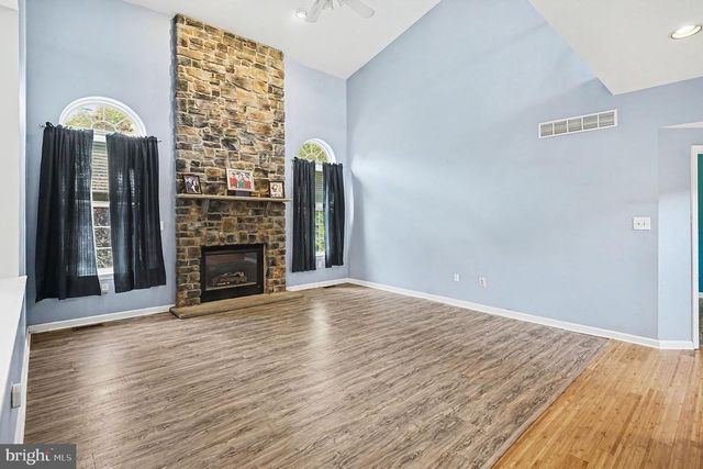 45 JESSICA CIR, Schwenksville, PA 19473