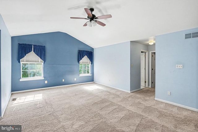45 JESSICA CIR, Schwenksville, PA 19473