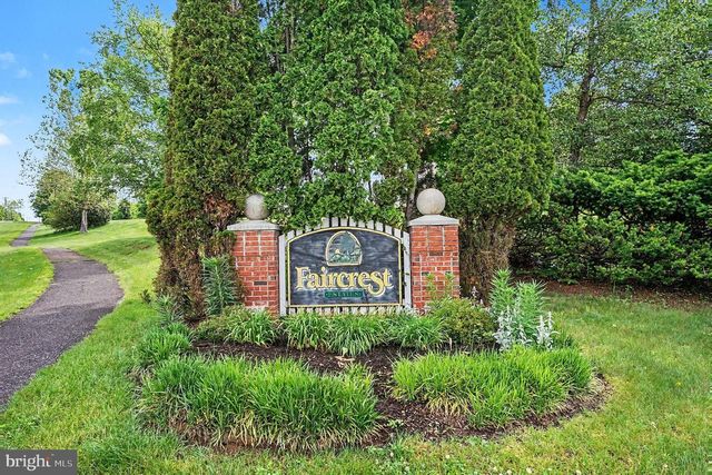 45 JESSICA CIR, Schwenksville, PA 19473