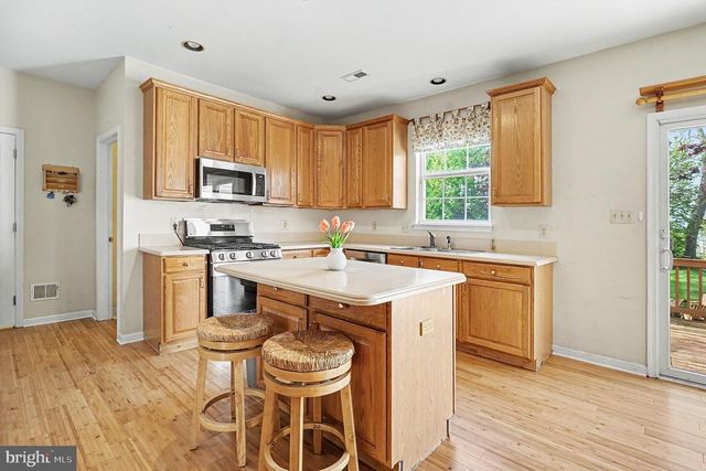45 JESSICA CIR, Schwenksville, PA 19473