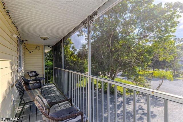 3618 Cottage Club LN, Naples, FL 34105