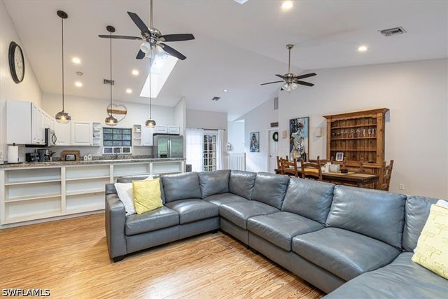 3618 Cottage Club LN, Naples, FL 34105