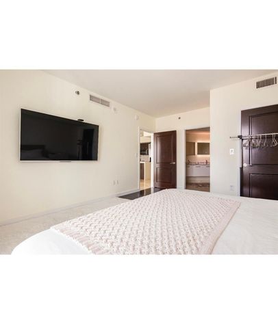 55 SE 6th Street 4007, Miami, FL 33131