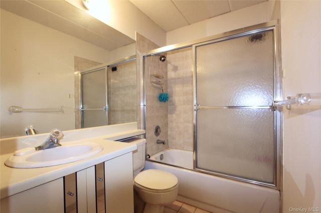 3520 147th Street 11E, Flushing, NY 11354