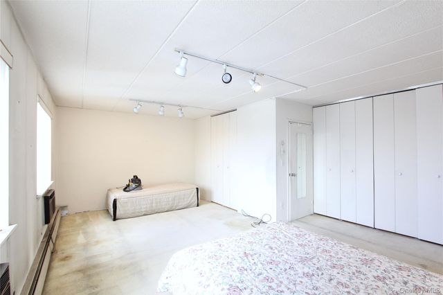 3520 147th Street 11E, Flushing, NY 11354