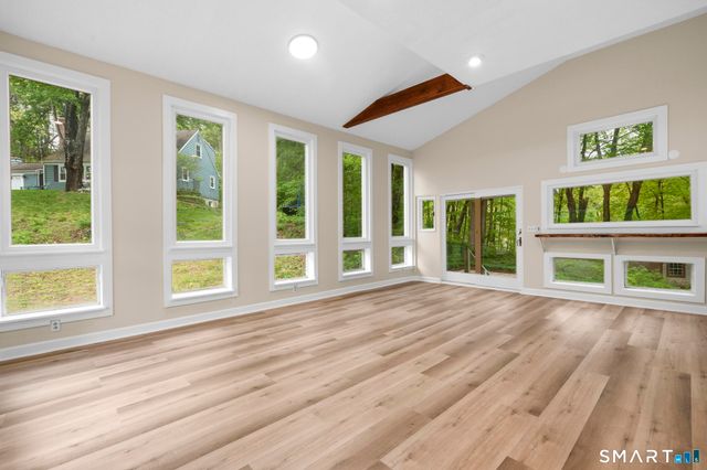 7 Sycamore Terrace, Windham, CT 06280
