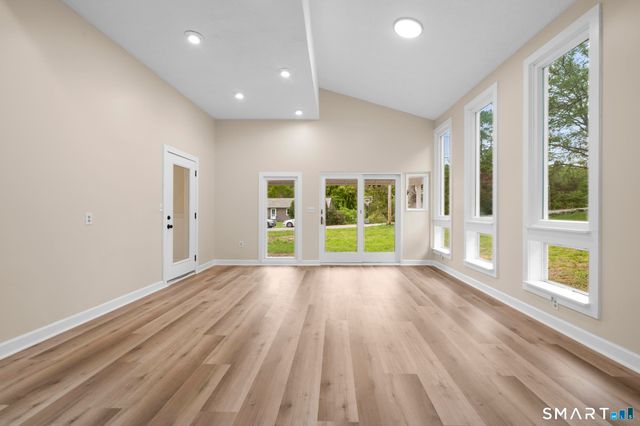 7 Sycamore Terrace, Windham, CT 06280