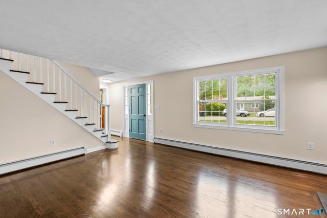 7 Sycamore Terrace, Windham, CT 06280