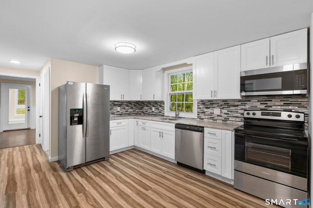 7 Sycamore Terrace, Windham, CT 06280