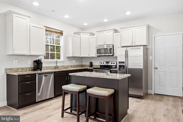 7074 QUICKTREE FARM CT, Hughesville, MD 20637