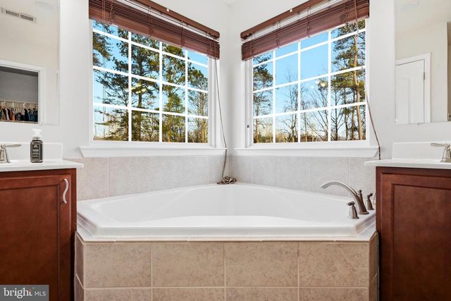 7074 QUICKTREE FARM CT, Hughesville, MD 20637