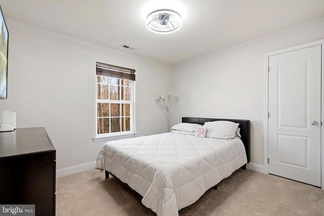 7074 QUICKTREE FARM CT, Hughesville, MD 20637