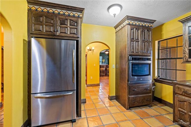 610 N Texas Street, Rio Grande City, TX 78582