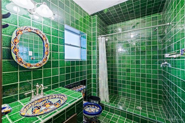 610 N Texas Street, Rio Grande City, TX 78582