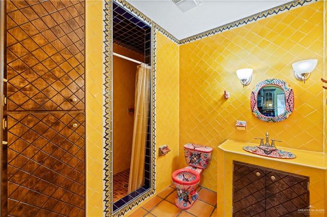 610 N Texas Street, Rio Grande City, TX 78582