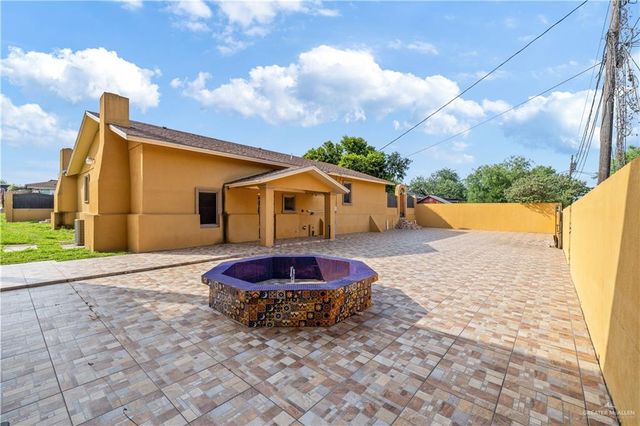 610 N Texas Street, Rio Grande City, TX 78582