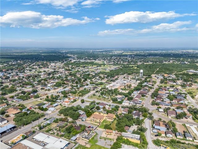 610 N Texas Street, Rio Grande City, TX 78582