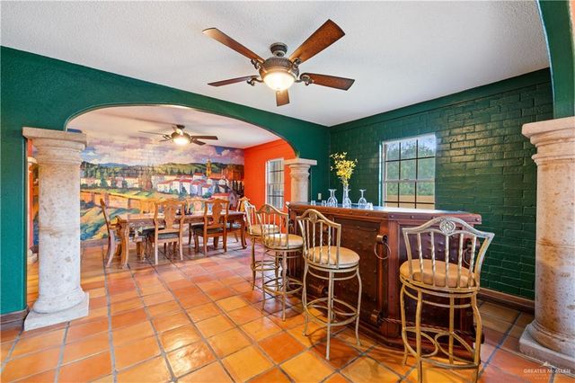 610 N Texas Street, Rio Grande City, TX 78582