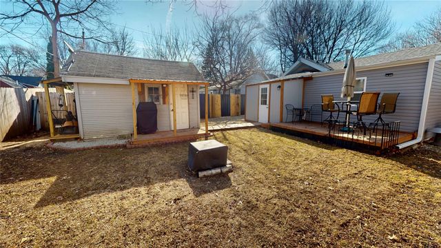 3319 SW 12th Place, Des Moines, IA 50315