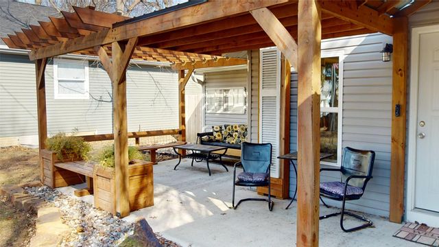 3319 SW 12th Place, Des Moines, IA 50315