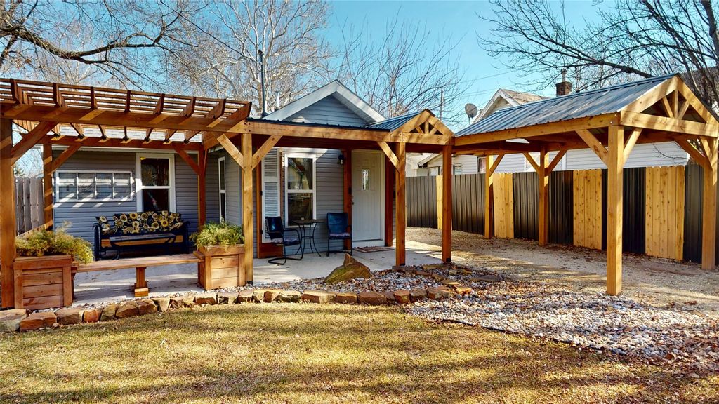 3319 SW 12th Place, Des Moines, IA 50315