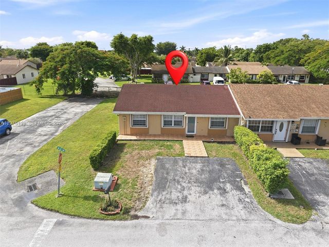 15378 SW 69th Lane, Miami, FL 33193