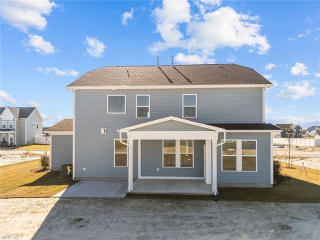 204 Arbormoor LN, Moyock, NC 27958