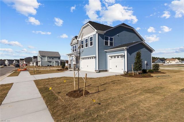 204 Arbormoor LN, Moyock, NC 27958