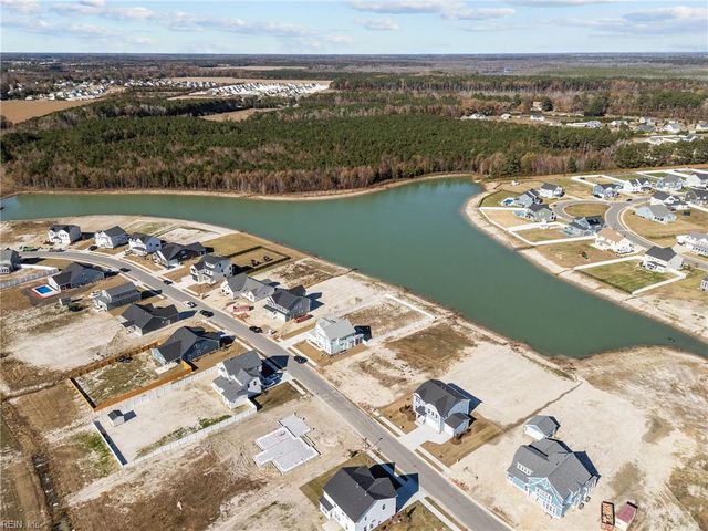 204 Arbormoor LN, Moyock, NC 27958