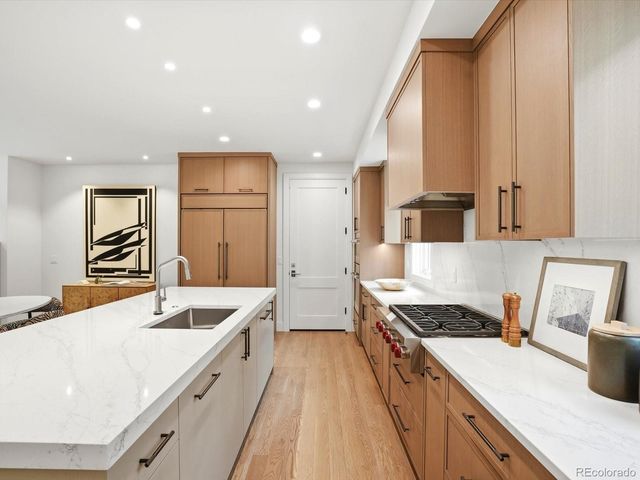 3330 E 4th Avenue, Denver, CO 80206
