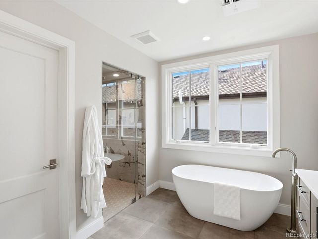 3330 E 4th Avenue, Denver, CO 80206
