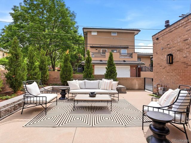3330 E 4th Avenue, Denver, CO 80206