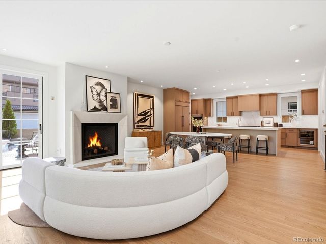 3330 E 4th Avenue, Denver, CO 80206
