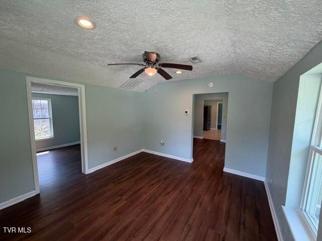 623 East 6th Avenue, Big Stone Gap, VA 24219