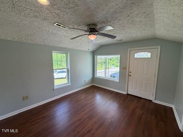 623 East 6th Avenue, Big Stone Gap, VA 24219