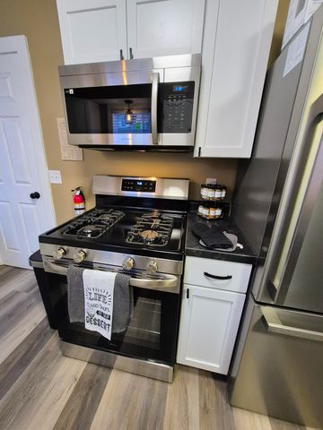 134 W Alcott Street, Kalamazoo, MI 49001