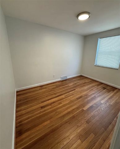 244 Frankfort Ave 1, West View, PA 15229